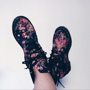 Dr. Martens 1460 Victorian Black Flowers